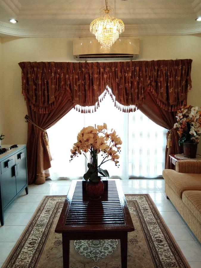 Ainis Guest House In Vista Amani Condominium Kuala Lumpur Bagian luar foto