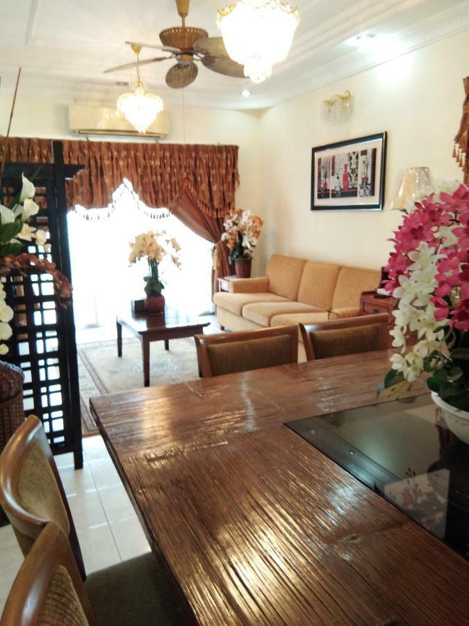 Ainis Guest House In Vista Amani Condominium Kuala Lumpur Bagian luar foto